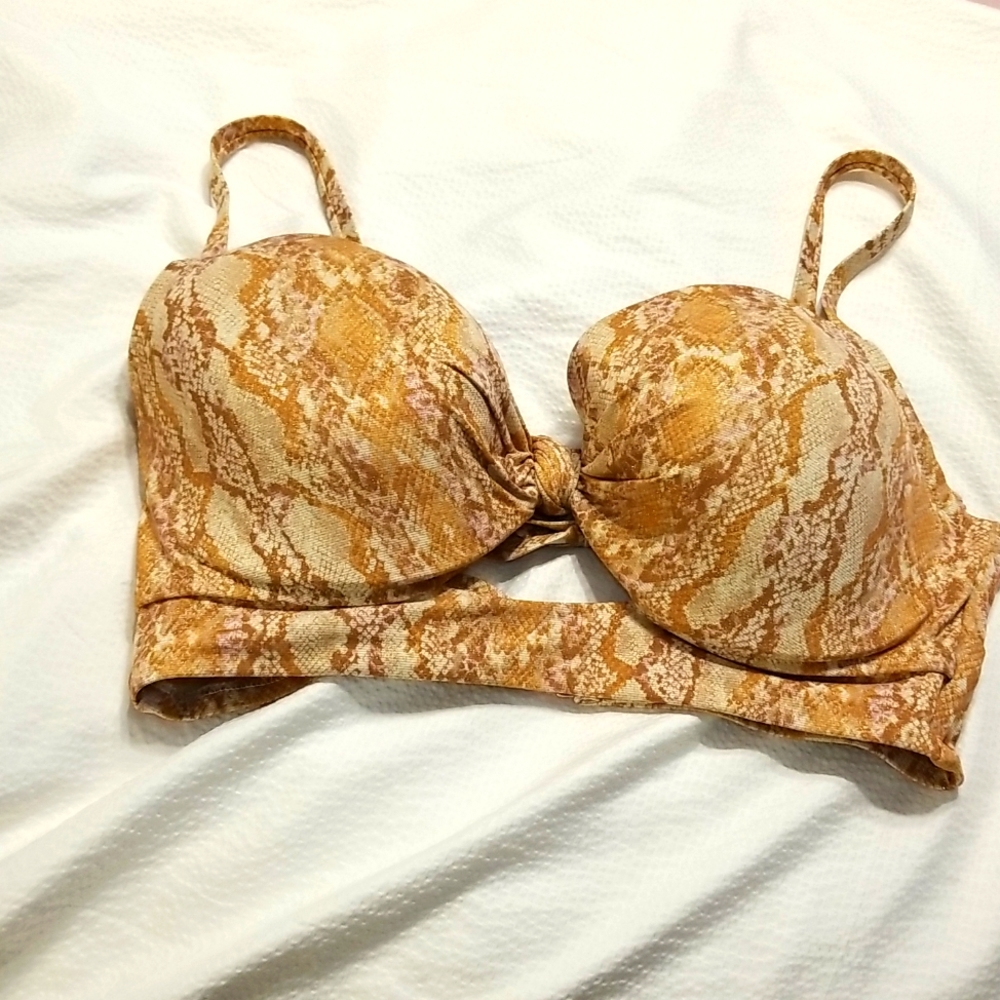 NWT GORGEOUS MESH METALLIC TIE BACK ADJUSTABLE BRA TOP MOLDED CUPS 36DD